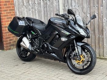 Used Kawasaki Z 2015 for sale - bike-77992000: Photo