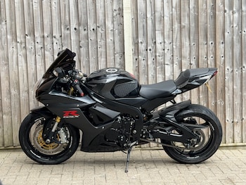 Used Suzuki GSX-R 2016 for sale - bike-78332881: Photo