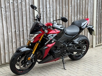 Used Suzuki GSX-S 2017 for sale - bike-78553963: Photo