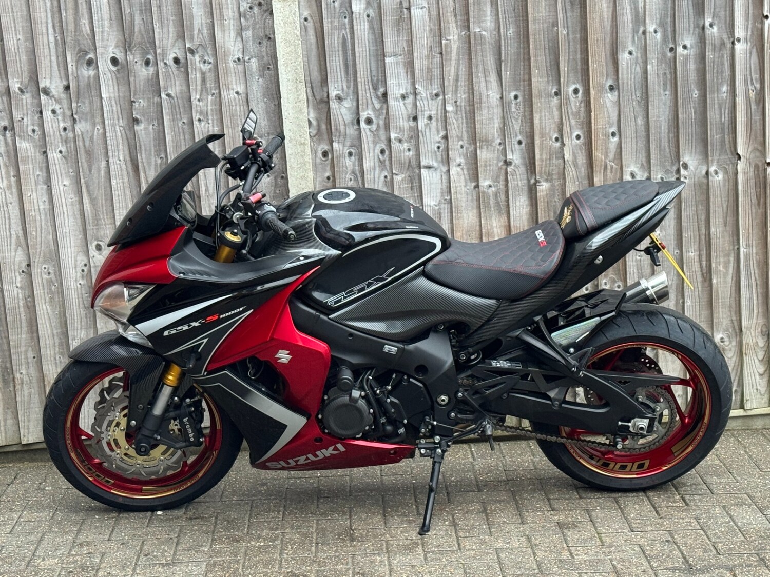 Suzuki GSX-S
