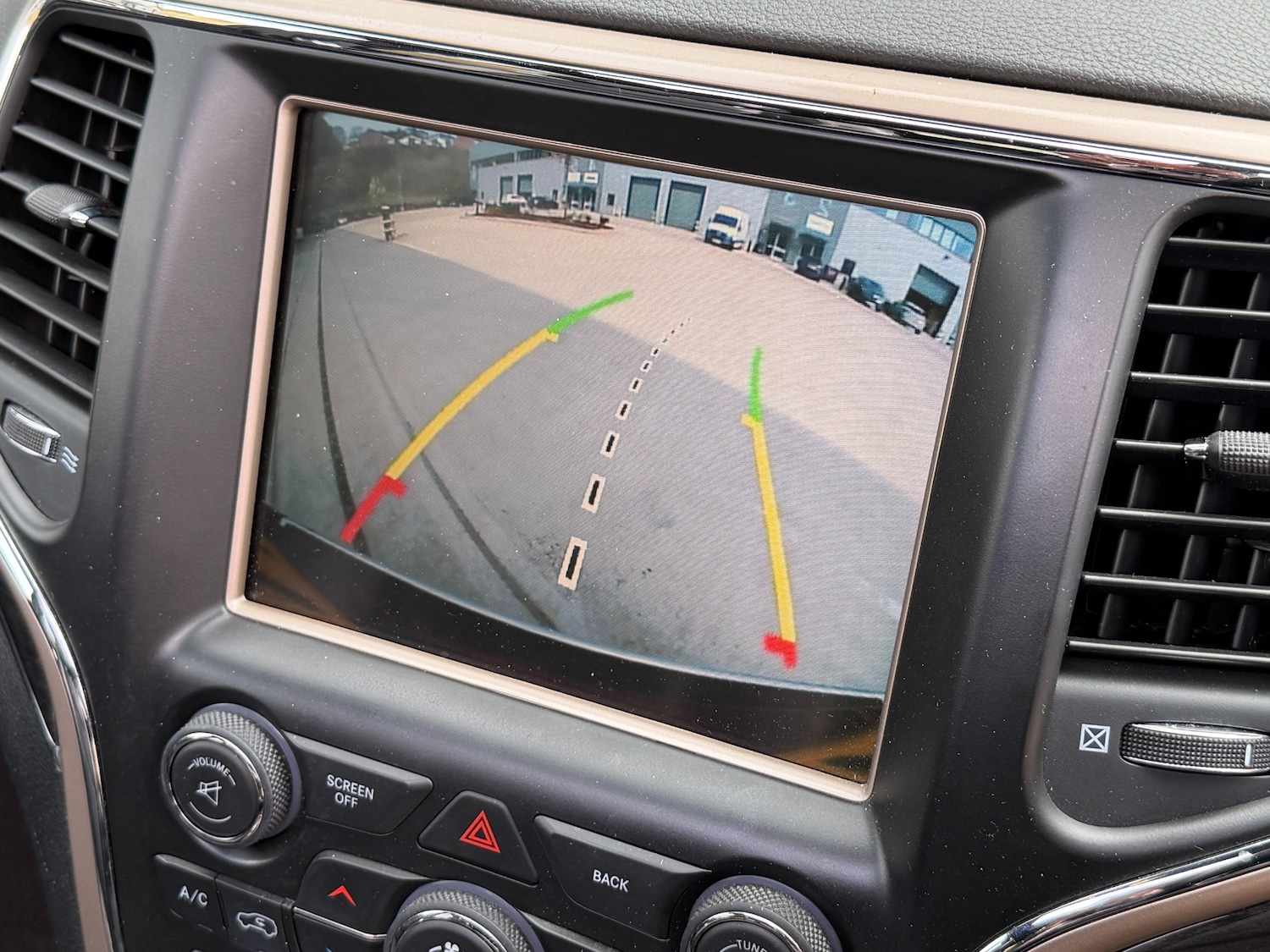 Used Jeep Grand Cherokee 2015 for sale - 77988483: Photo 32