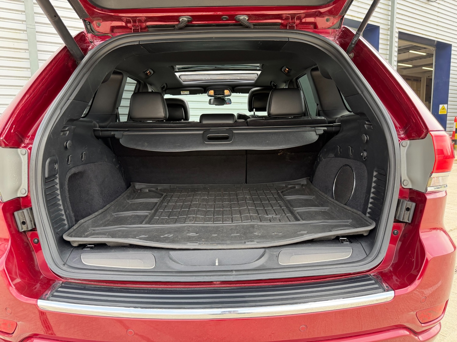 Used Jeep Grand Cherokee 2015 for sale - 77988483: Photo 37