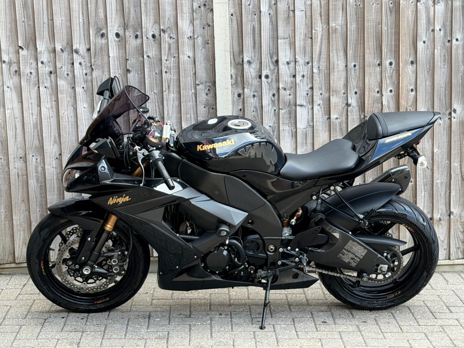 Used Kawasaki Ninja 2011 for sale - 78915063: Photo 2