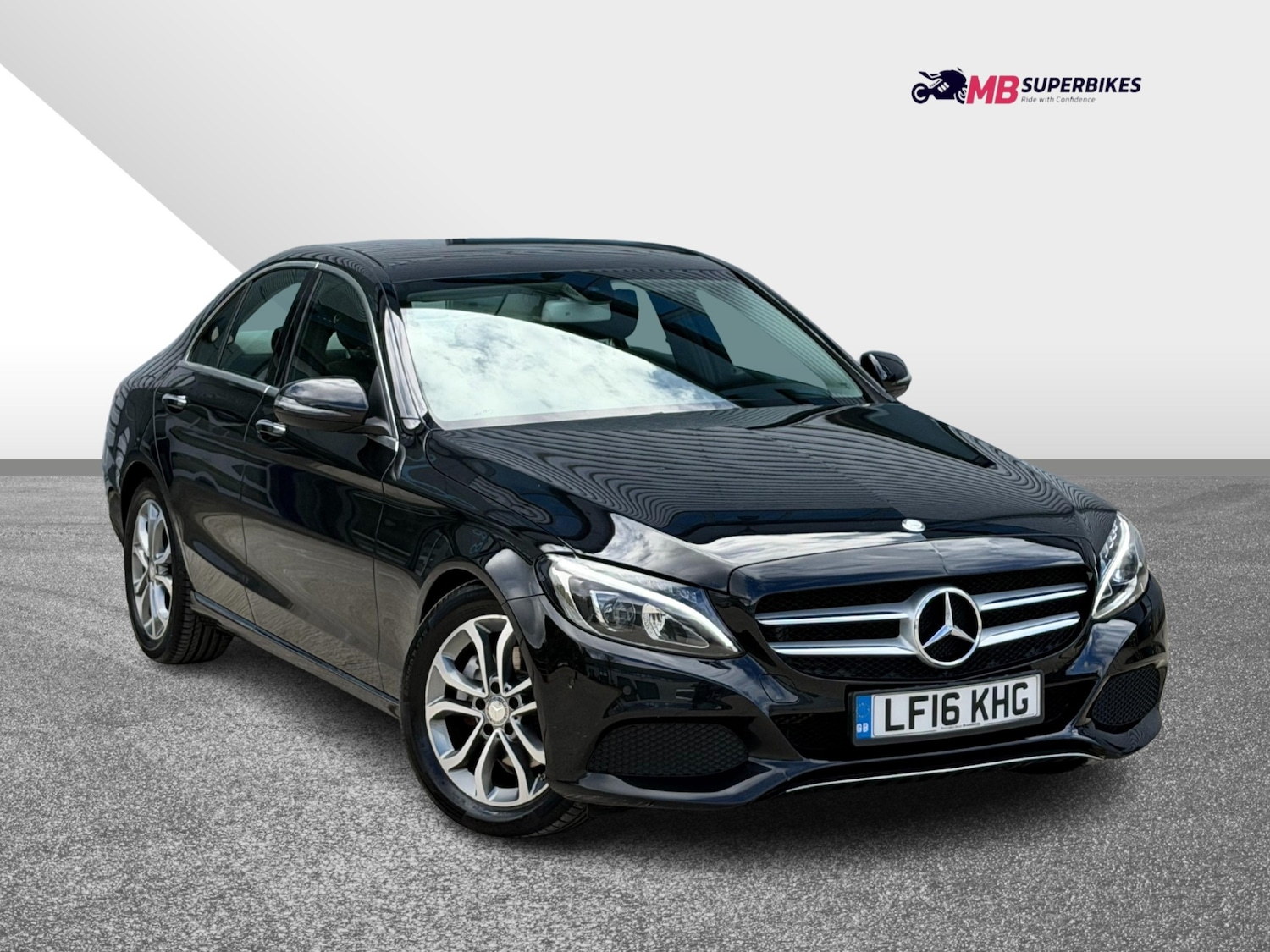 Used Mercedes-Benz C Class 2016 for sale - 78012331: Photo 2