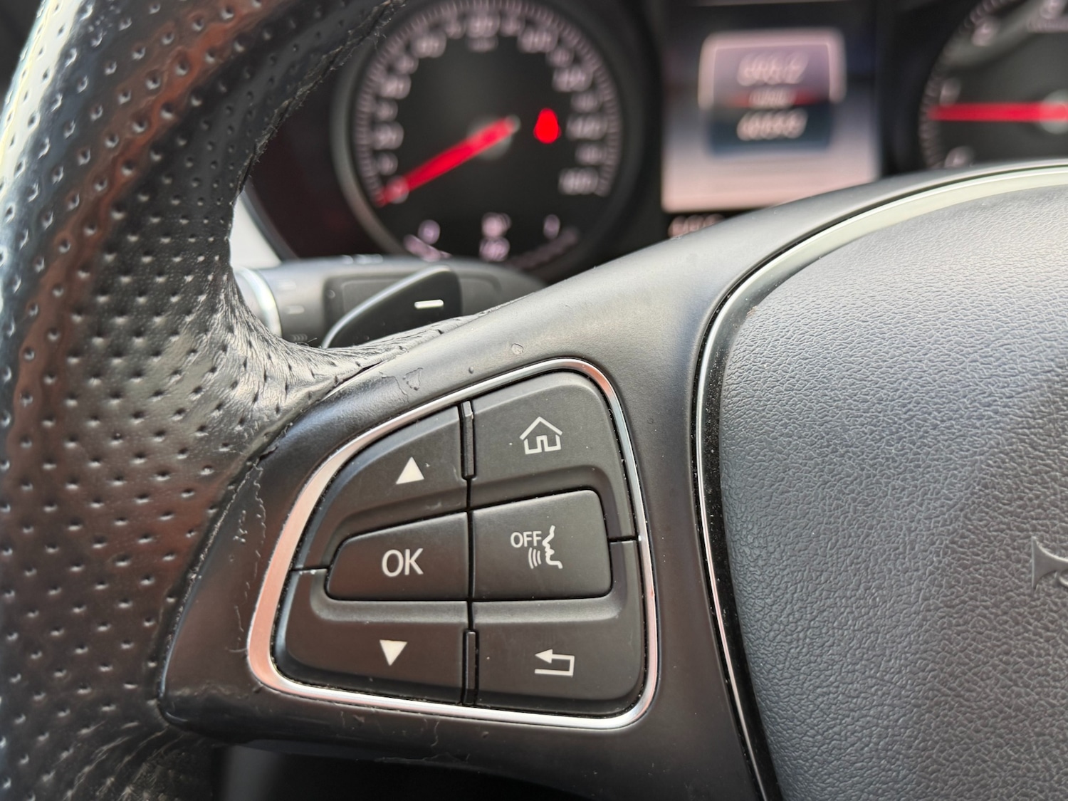 Used Mercedes-Benz C Class 2016 for sale - 78012331: Photo 25