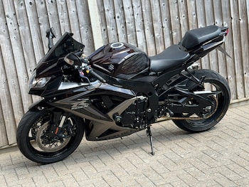 Used Suzuki GSX-R 2010 for sale - bike-79177040: Photo