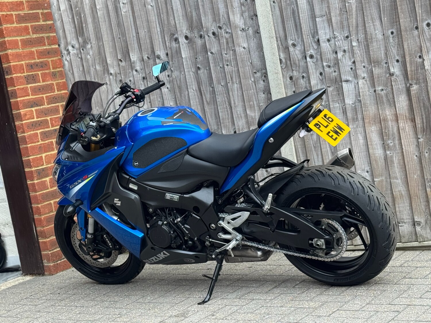 Suzuki GSX-S