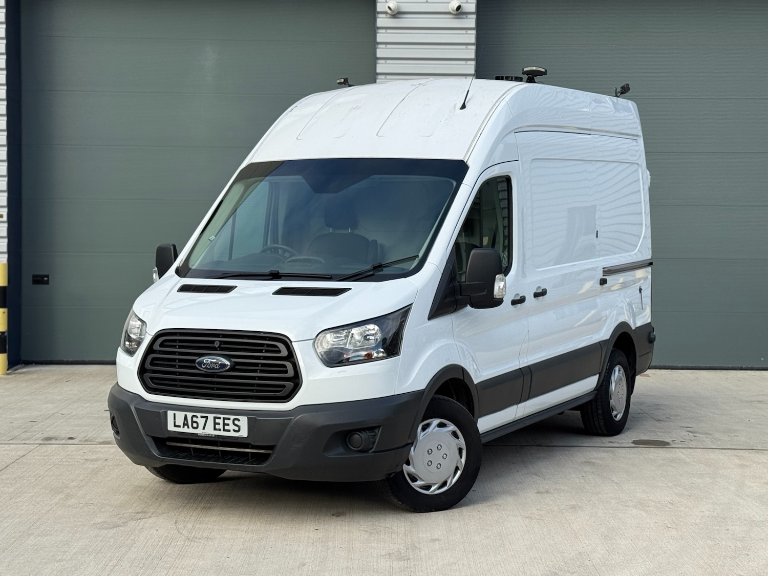 Used Ford Transit 2018 for sale - 76951421: Photo 2