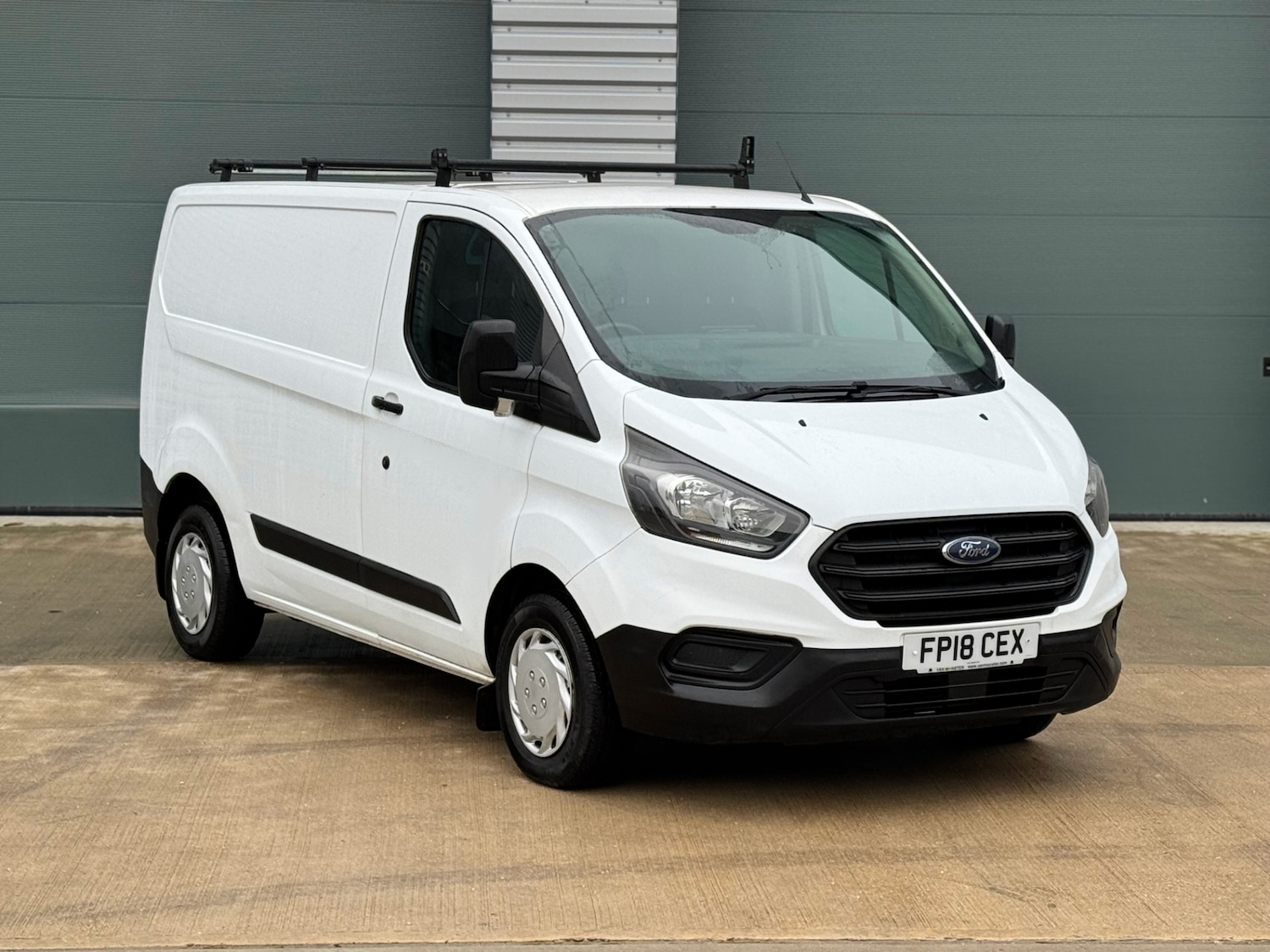 Used Ford Transit Custom 2018 for sale - 77365360: Photo 2