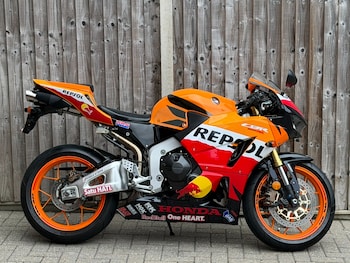 Used Honda CBR 2015 for sale - bike-78776275: Photo