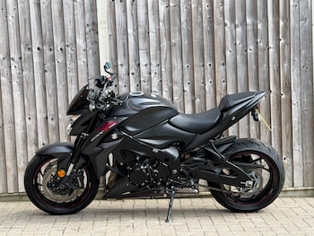 Used Suzuki GSX-S 2018 for sale - bike-78243331: Photo
