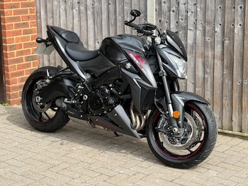Used Suzuki GSX-S 2018 for sale - bike-78243331: Photo