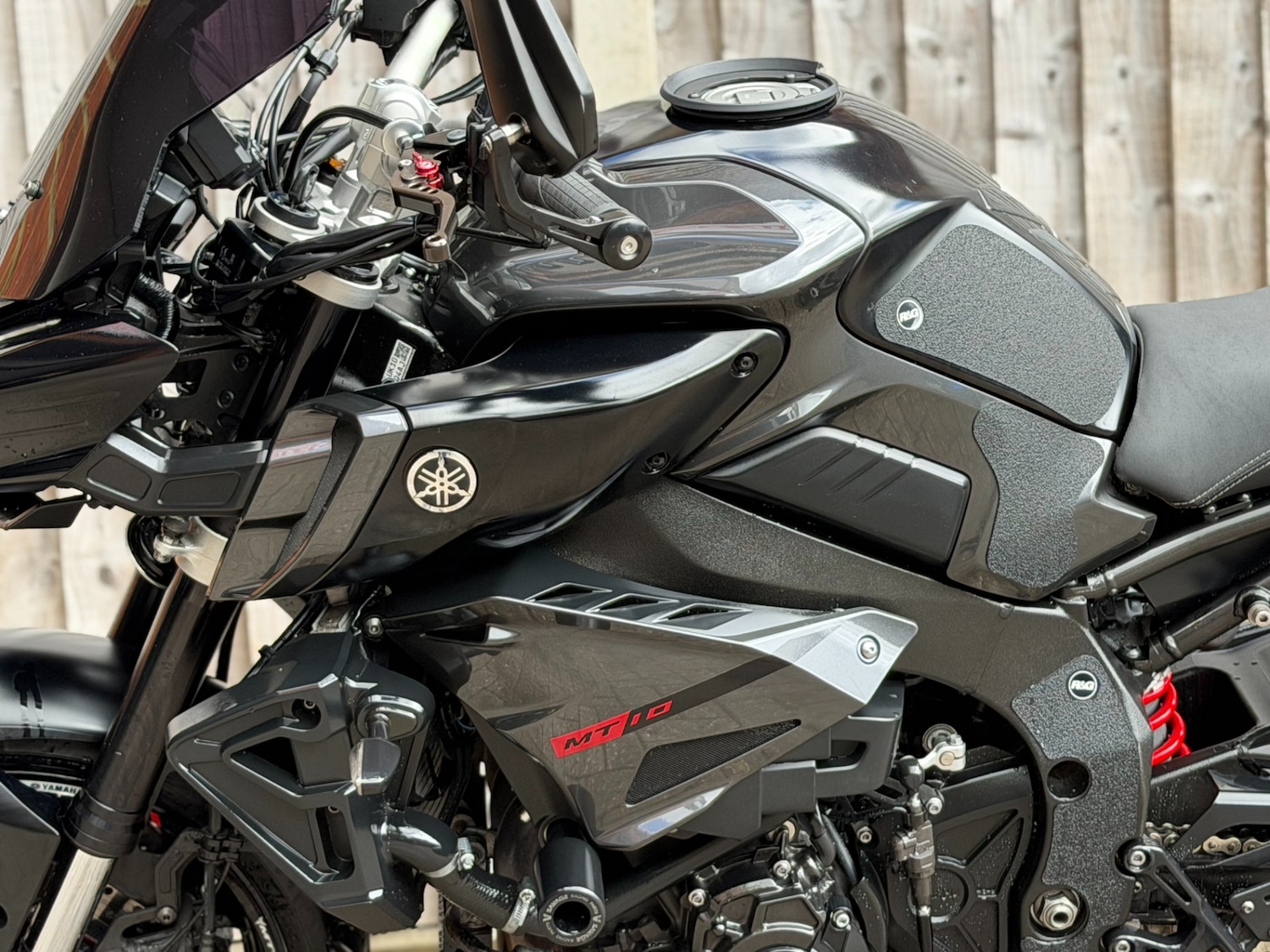 Used Yamaha MT-10 2016 for sale - 78618091: Photo 12