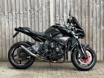 Used Yamaha MT-10 2016 for sale - bike-78618091: Photo