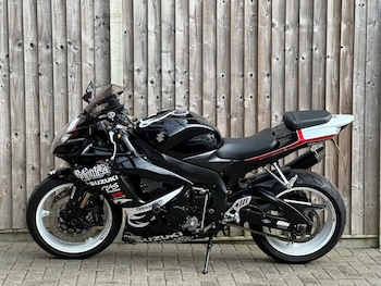 Used Suzuki GSX-R 2007 for sale - bike-77125768: Photo