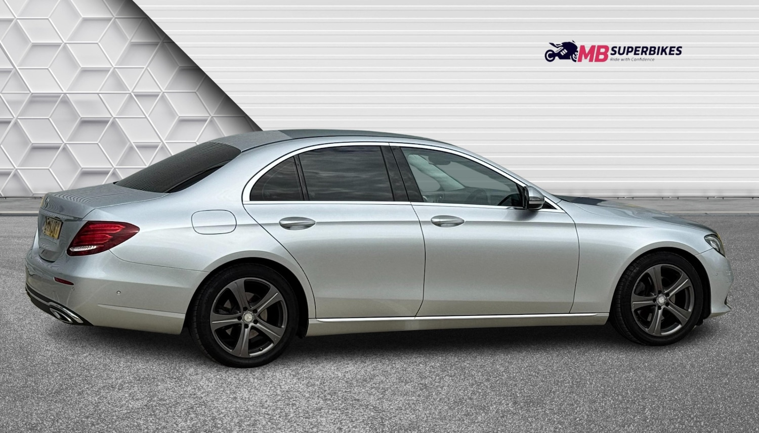 Used Mercedes-Benz E Class 2017 for sale - 78079412: Photo 6