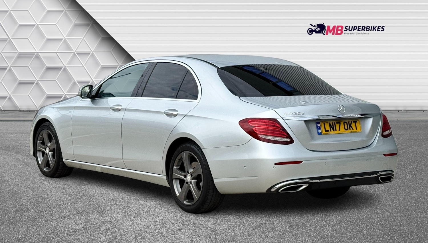 Used Mercedes-Benz E Class 2017 for sale - 78079412: Photo 8