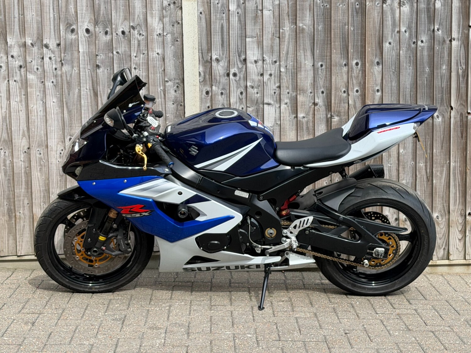 Used Suzuki GSX-R 2005 for sale - 78909427: Photo 2