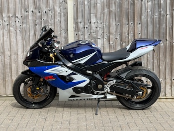 Used Suzuki GSX-R 2005 for sale - bike-78909427: Photo