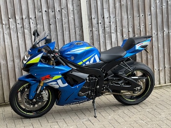 Used Suzuki GSX-R 2015 for sale - bike-78317282: Photo