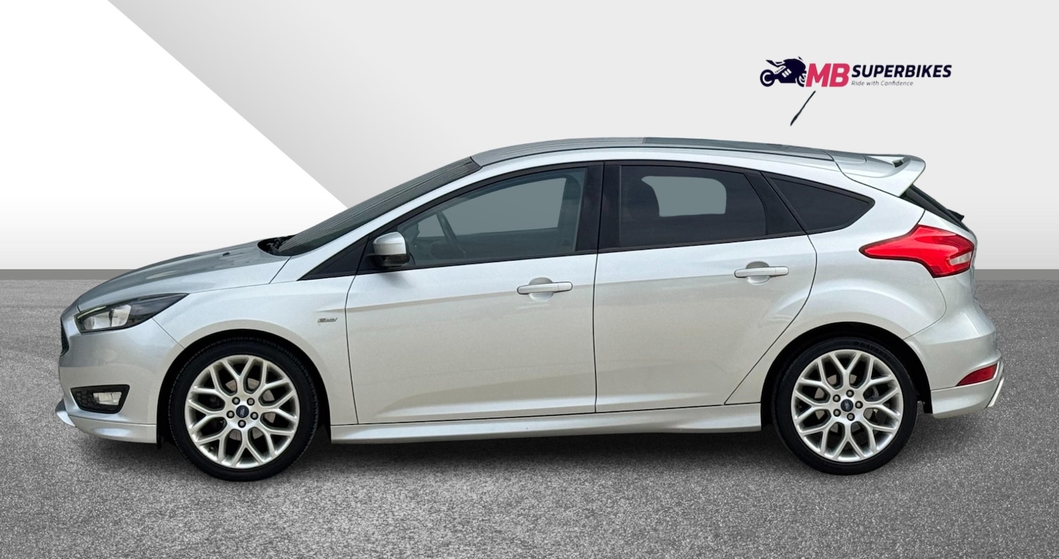 Used Ford Focus 2017 for sale - 77985102: Photo 12