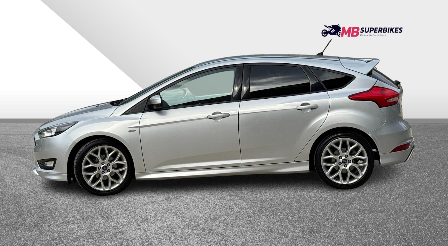 Used Ford Focus 2017 for sale - 77985102: Photo 16