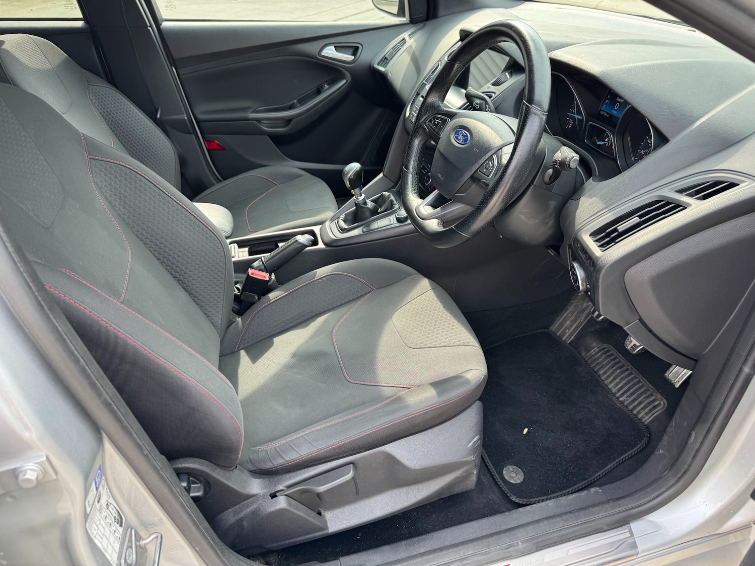 Used Ford Focus 2017 for sale - 77985102: Photo 28