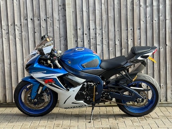Used Suzuki GSX-R 2011 for sale - bike-77353846: Photo