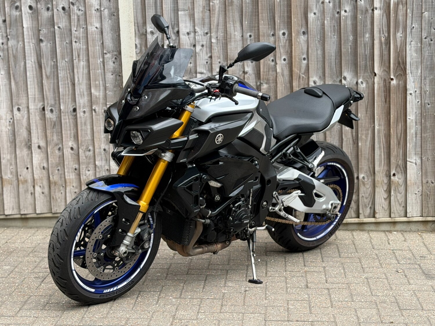 Used Yamaha MT-10 2018 for sale - 78736488: Photo 9