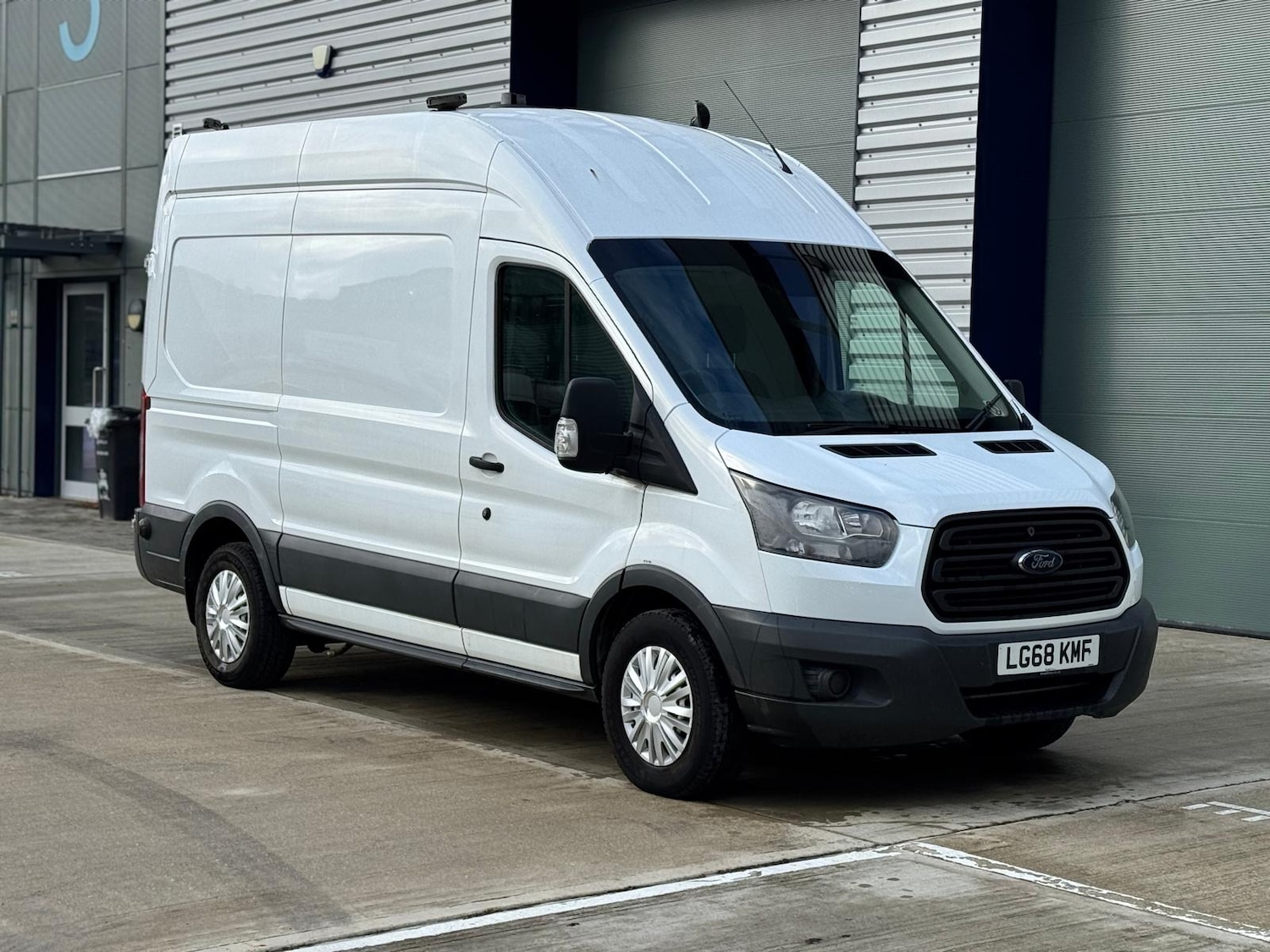 Used Ford Transit 2018 for sale - 77260813: Photo 3