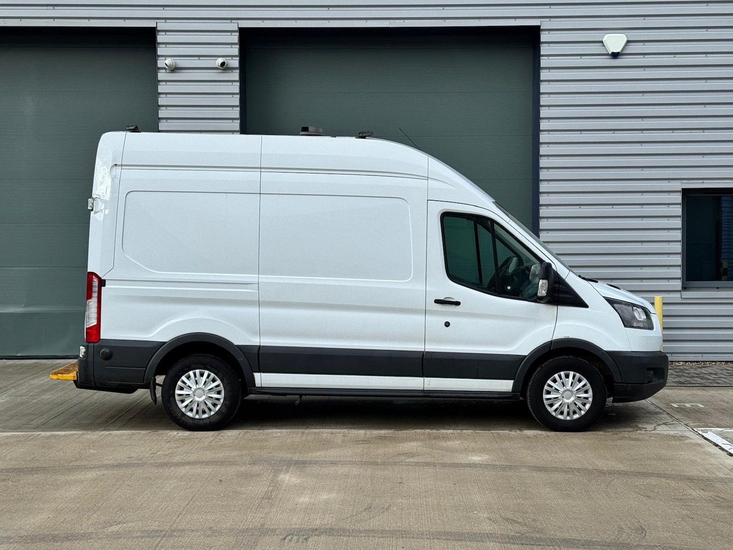 Used Ford Transit 2018 for sale - 77260813: Photo 6