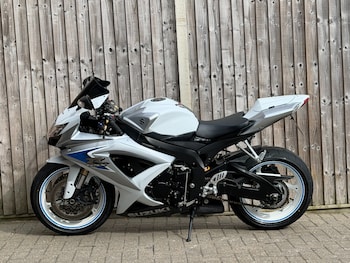 Used Suzuki GSX-R 2008 for sale - bike-78199178: Photo