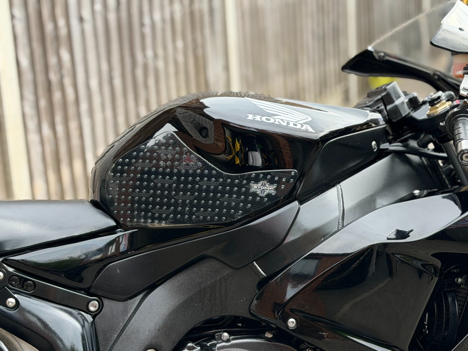 Used Honda CBR 2006 for sale - 78736410: Photo 15