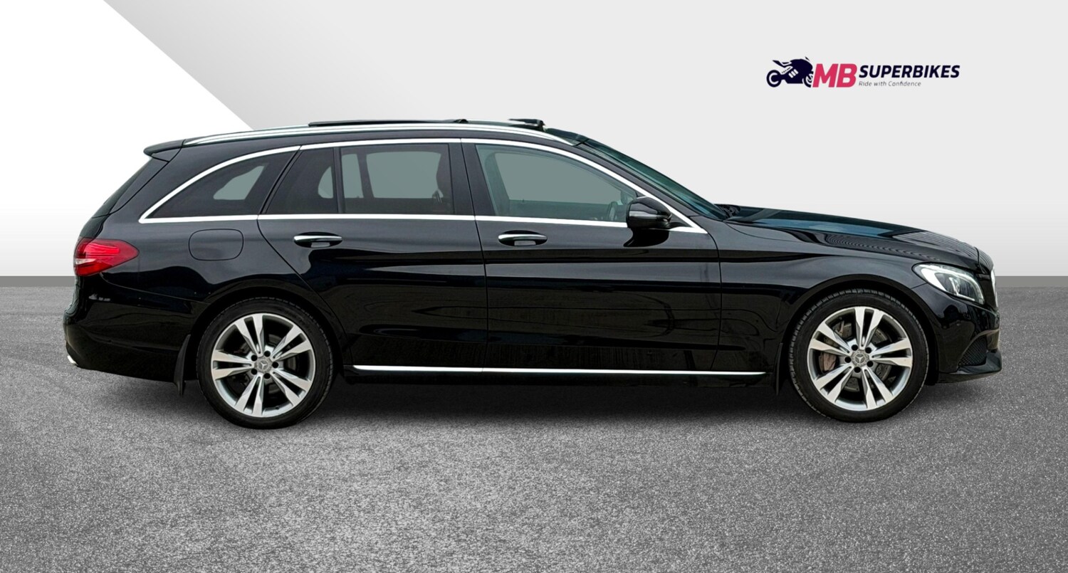 Used Mercedes-Benz C Class 2015 for sale - 77997380: Photo 10