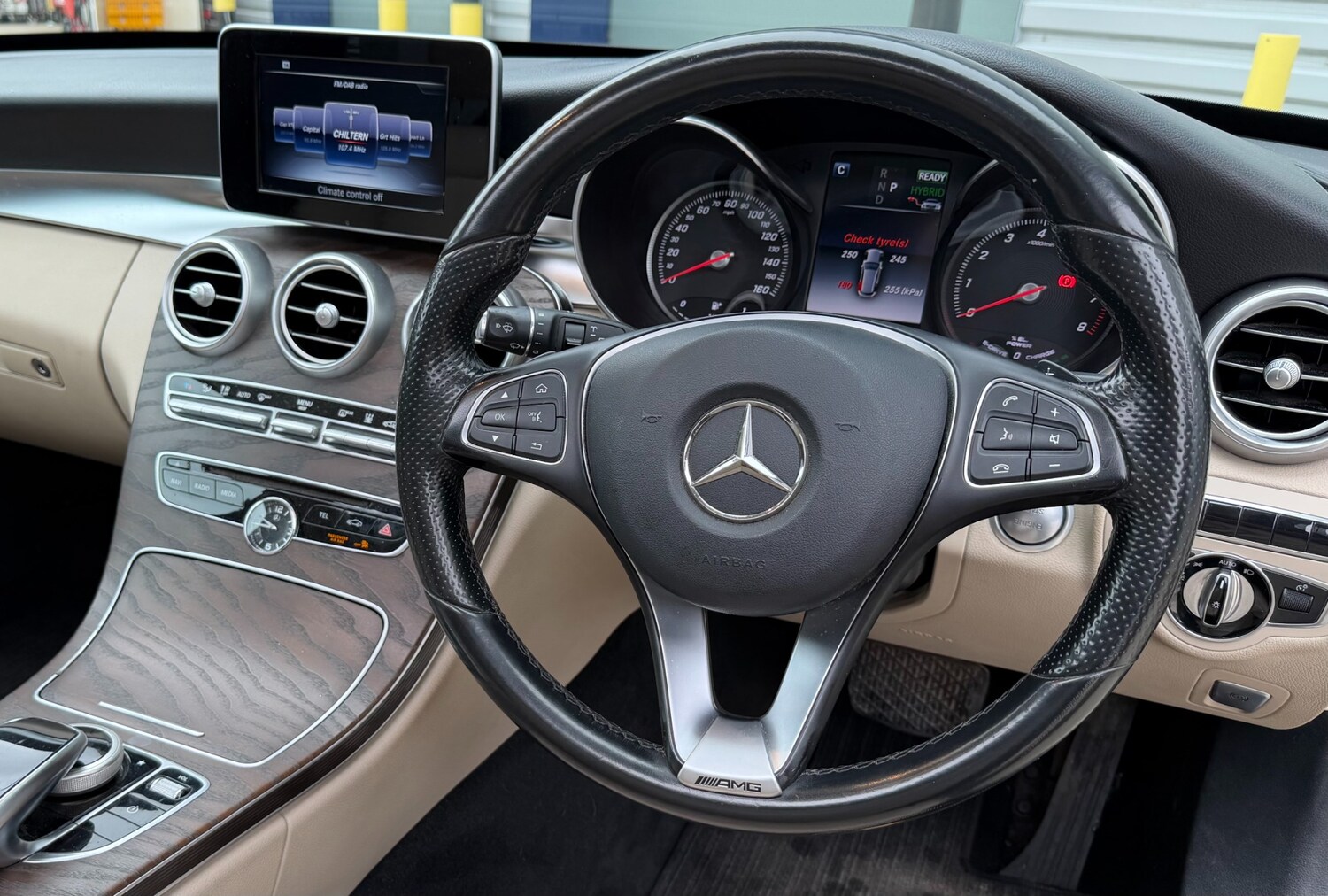 Used Mercedes-Benz C Class 2015 for sale - 77997380: Photo 23