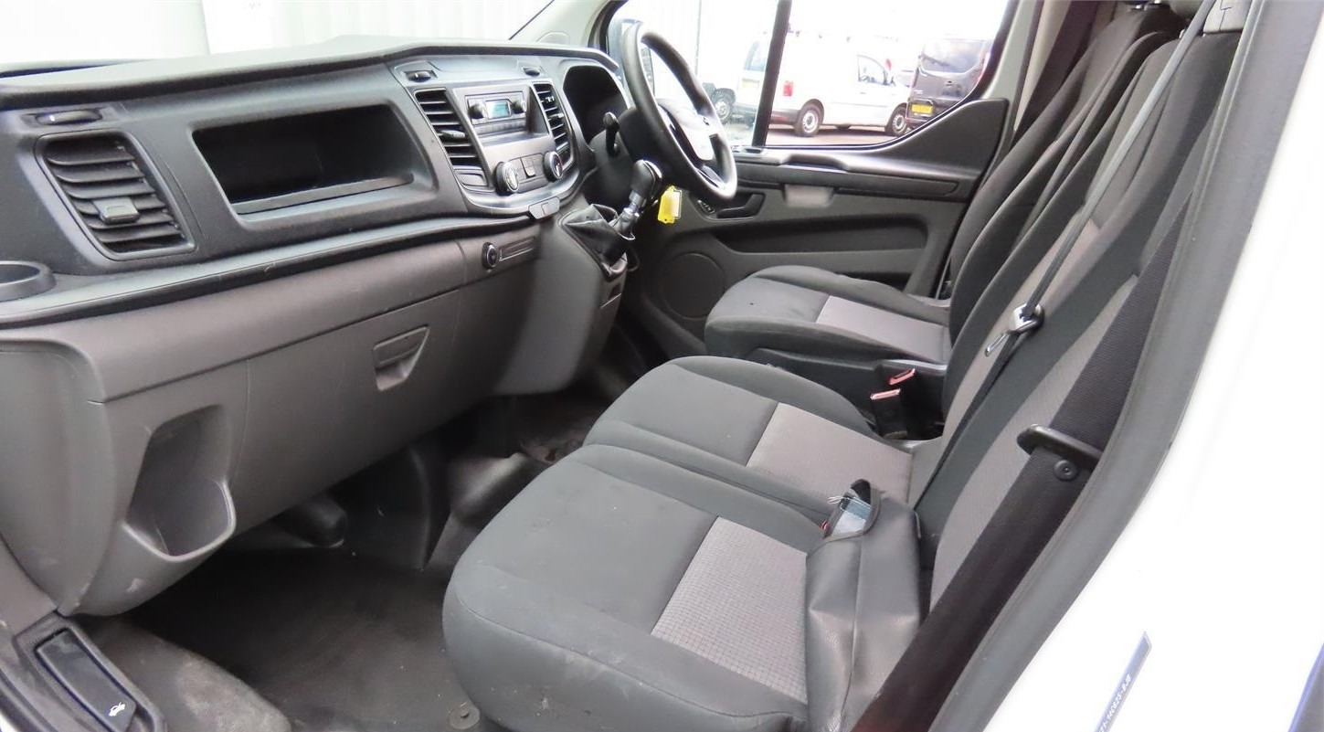 Used Ford Transit Custom 2019 for sale - 77632717: Photo 2