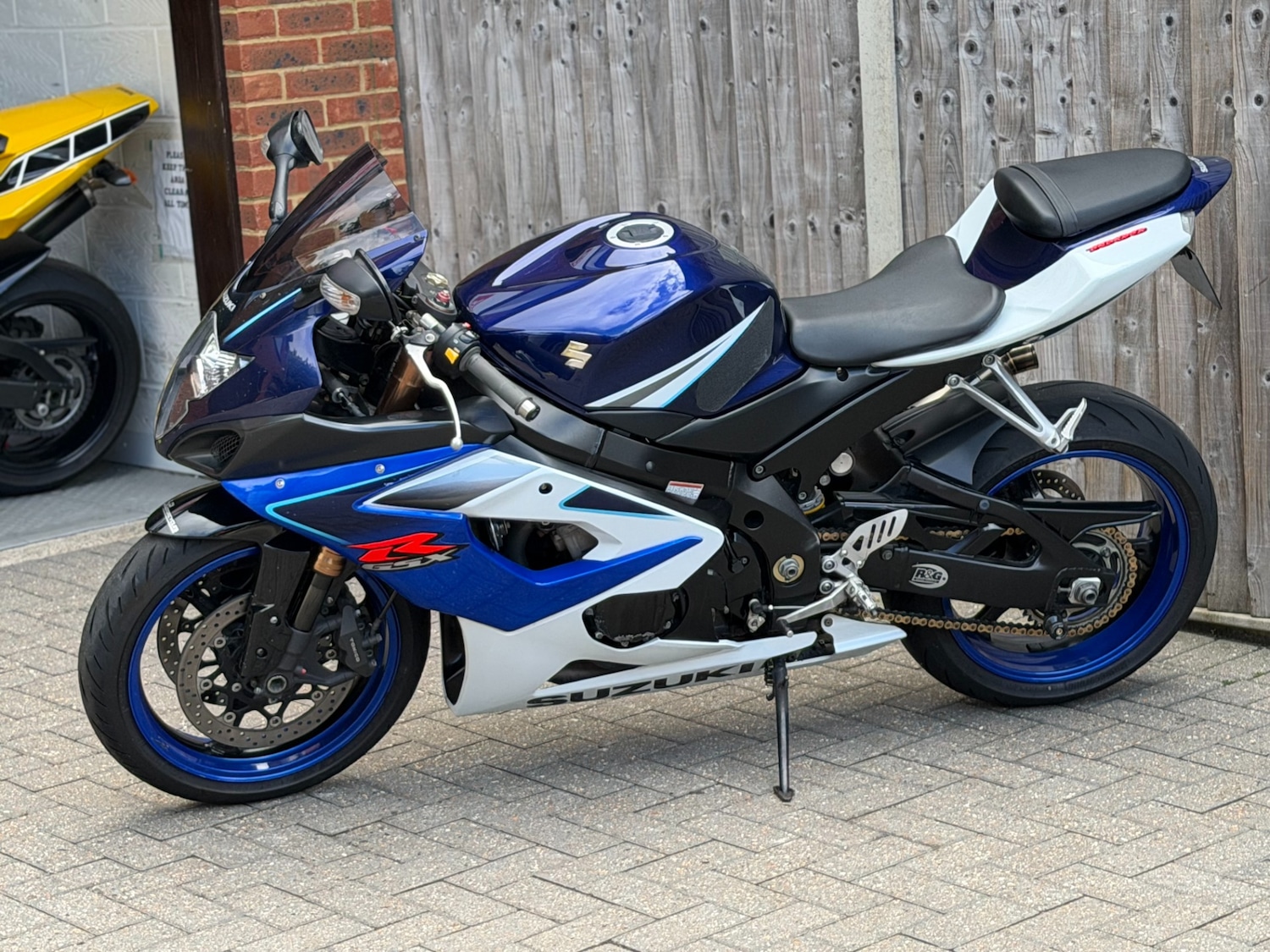 Used Suzuki GSX-R 2006 for sale - 78849388: Photo 8