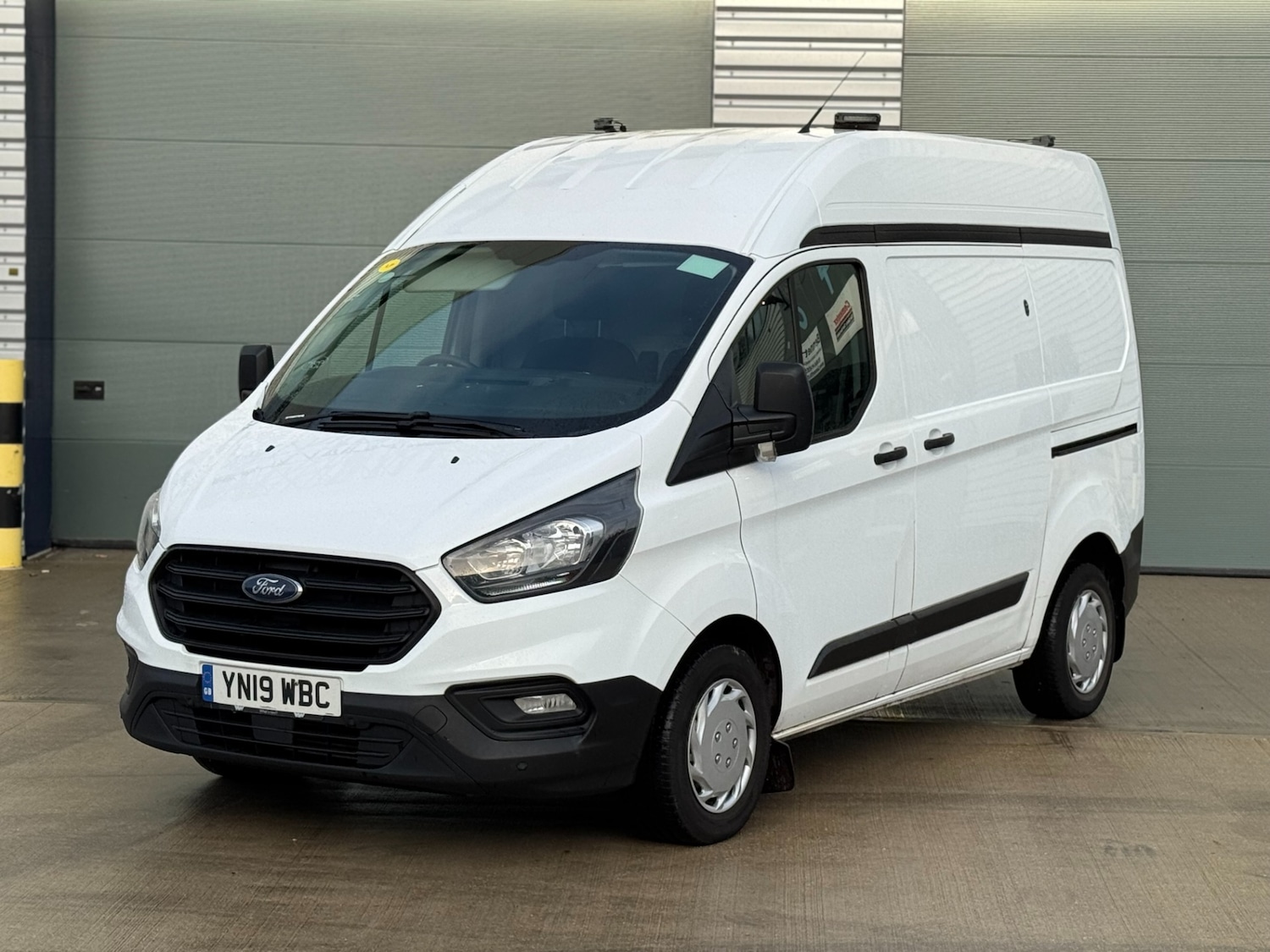 Used Ford Transit Custom 2019 for sale - 77168400: Photo 2