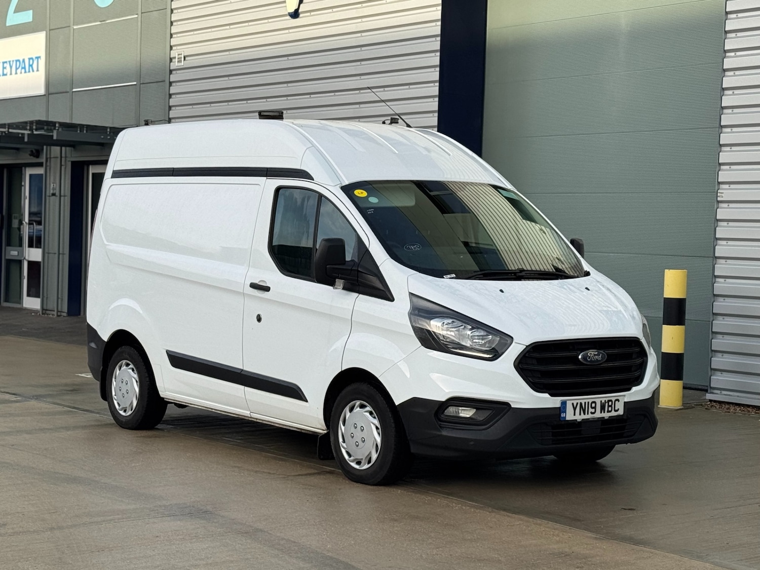 Used Ford Transit Custom 2019 for sale - 77168400: Photo 3