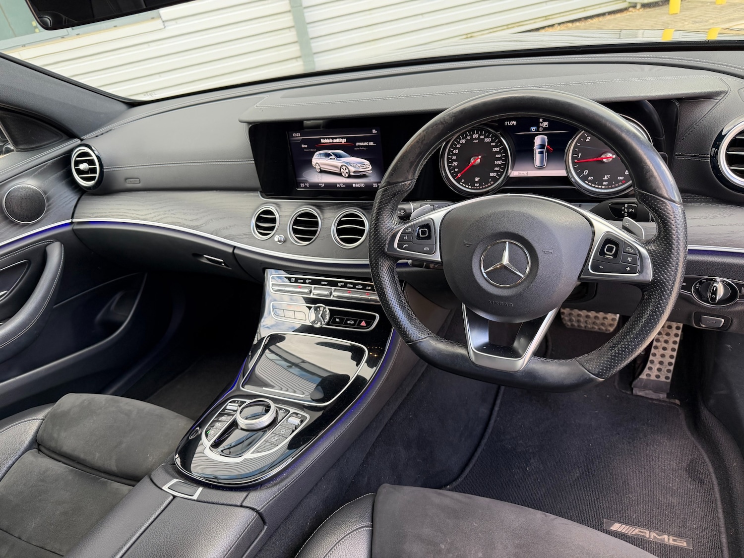 Used Mercedes-Benz E Class 2017 for sale - 77833548: Photo 21