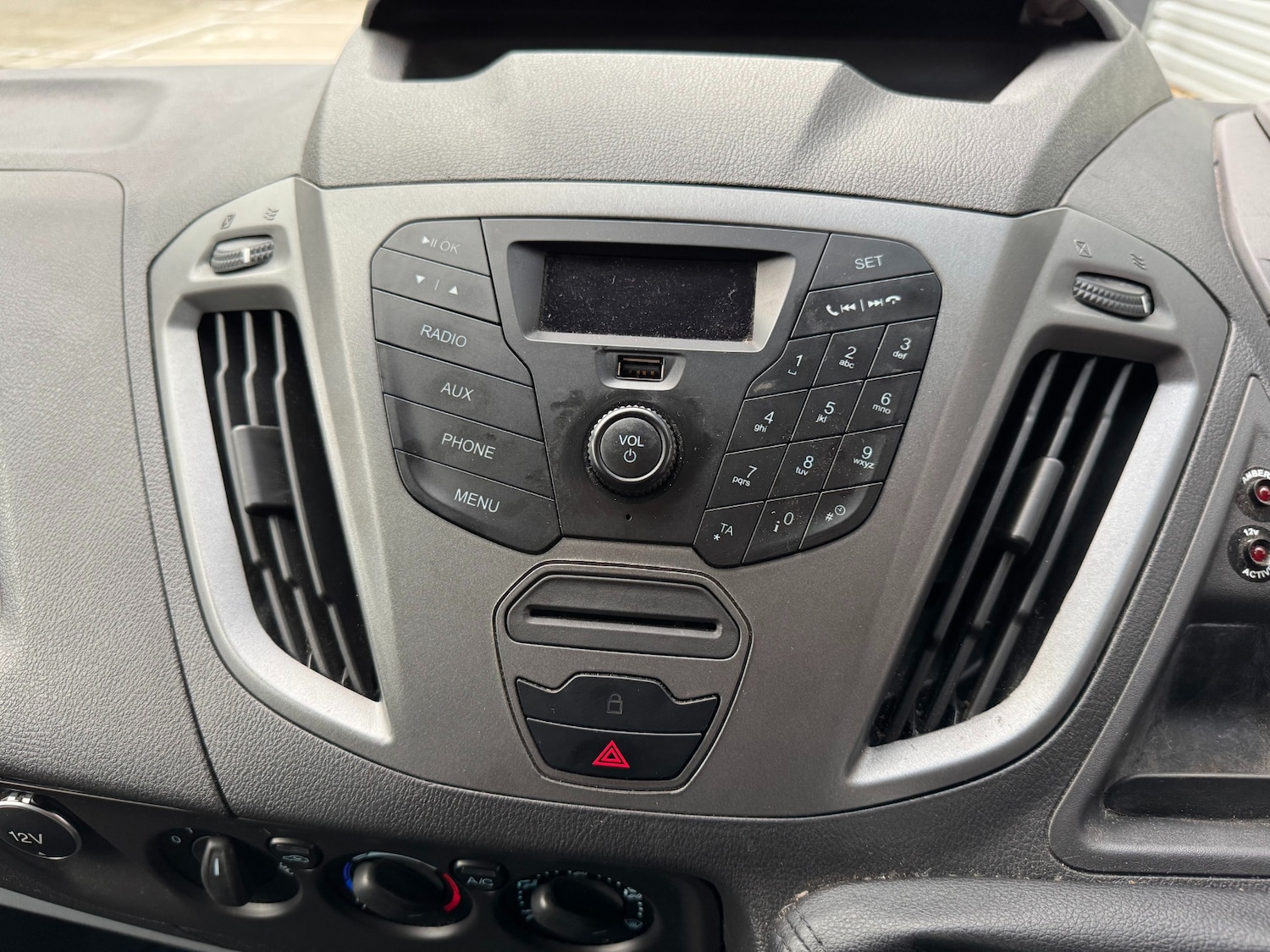 Used Ford Transit Custom 2018 for sale - 76951412: Photo 12