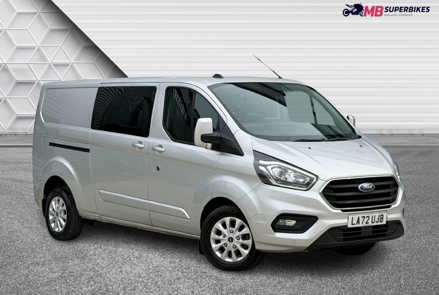 Used Ford Transit Custom 2023 for sale - 78201467: Photo 1