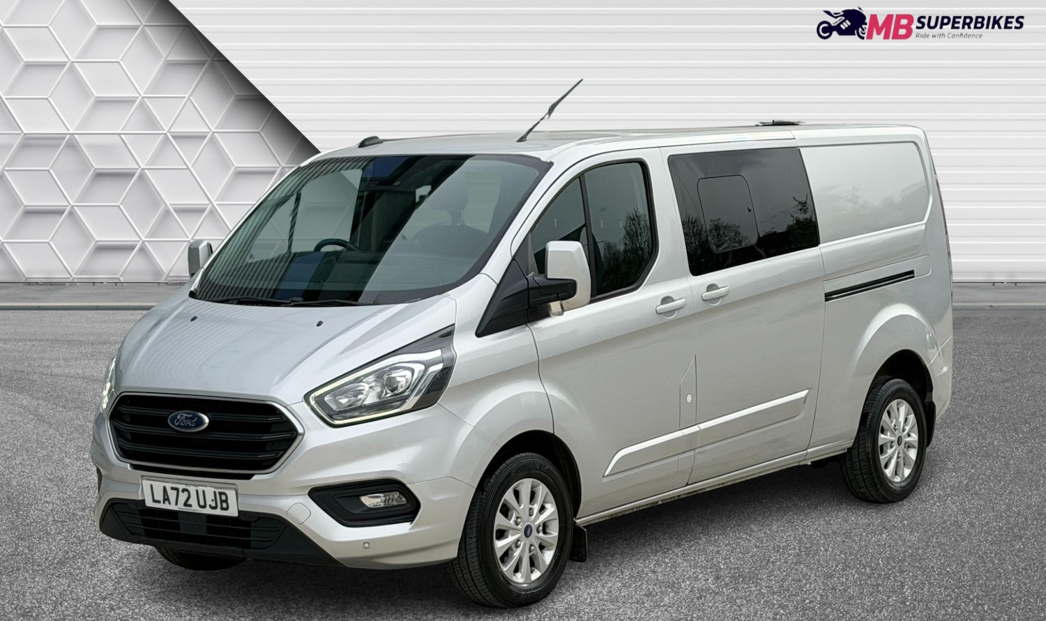 Used Ford Transit Custom 2023 for sale - 78201467: Photo 2