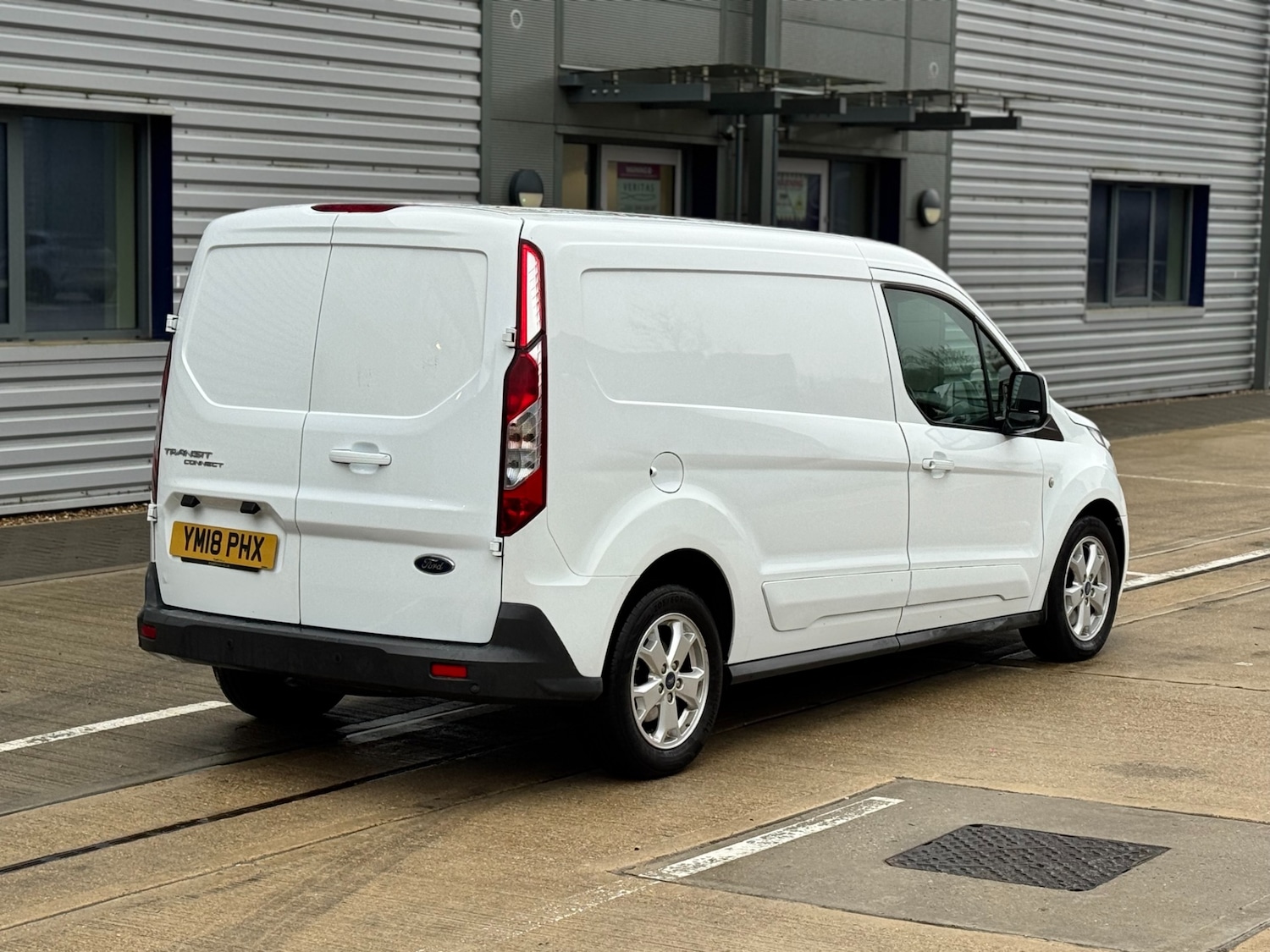 Used Ford Transit Connect 2018 for sale - 77168353: Photo 8