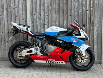 Used Honda CBR 2006 for sale - bike-78815536: Photo