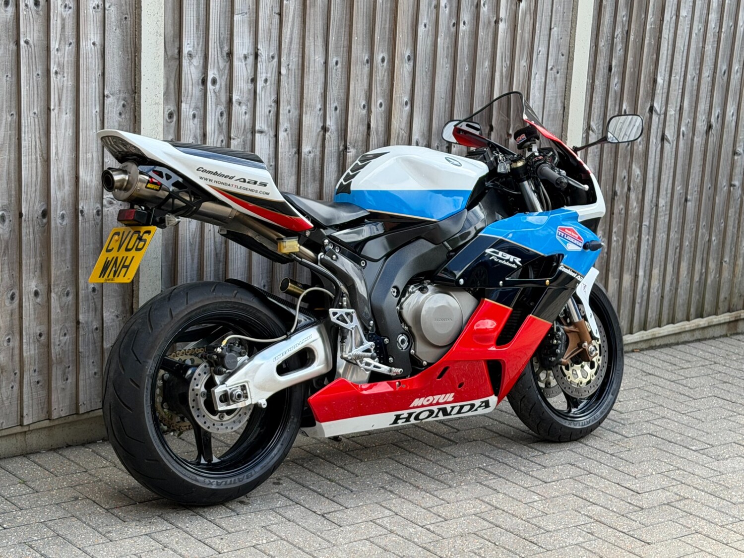 Used Honda CBR 2006 for sale - 78815536: Photo 6