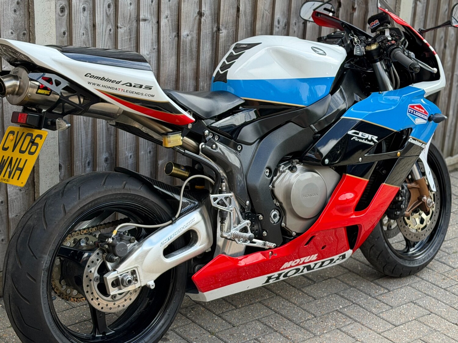 Used Honda CBR 2006 for sale - 78815536: Photo 8