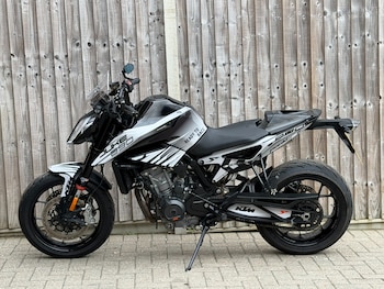 Used KTM DUKE 2022 for sale - bike-77061700: Photo