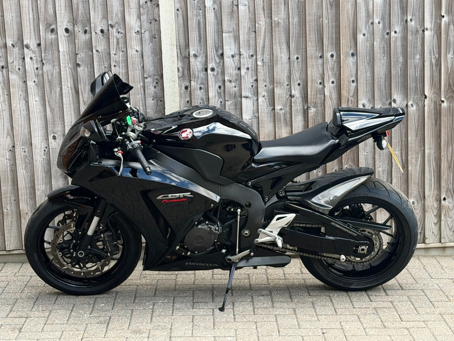 Used Honda CBR 2017 for sale - 78914714: Photo 2
