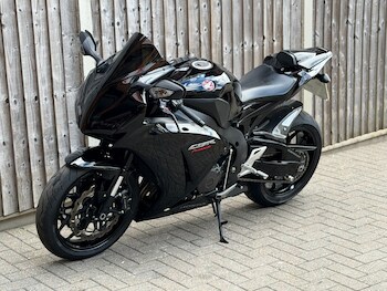 Used Honda CBR 2017 for sale - bike-78914714: Photo